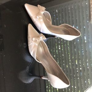 Michaelangelo white satin shoes